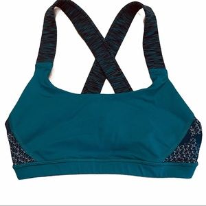AMERICAN EAGLE Cross Racerback Sports Bra
